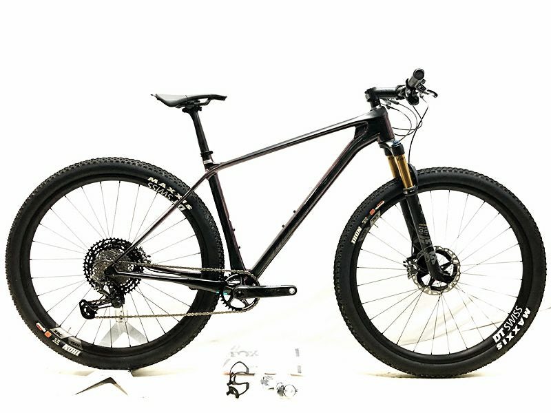 BEONE マウンテンバイク　26インチ自転車　車体カーボン フルカーボンのハードテイルMTB再生計画 組み立て編その1 | B4C