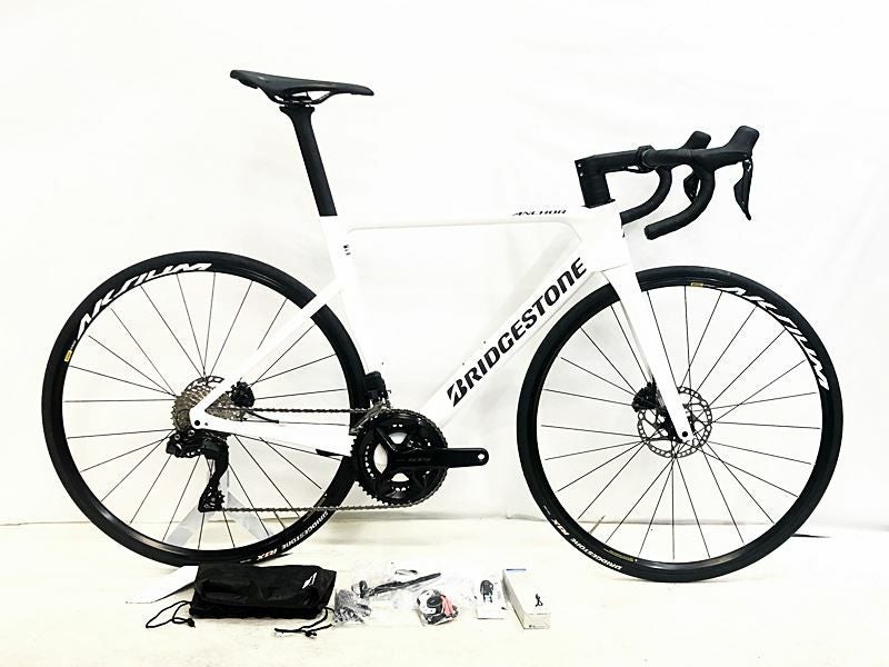 ANCHOR カーボンロードバイク　中古車　店舗渡しのみ。 当サイト限定 完成車 BIG SALE】未走行品 アンカー ANCHOR RP8 105 Di2