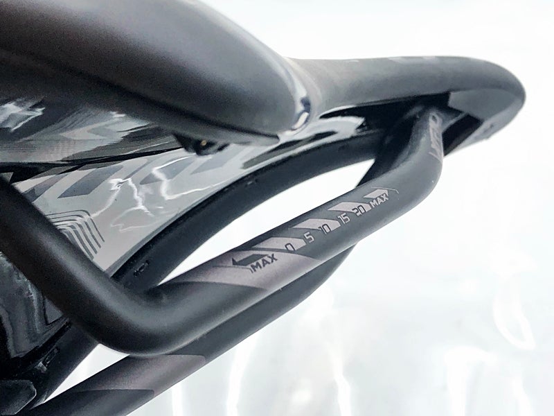未使用品 シンクロス SYNCROS XR1.0 130mm カーボンレール サドル