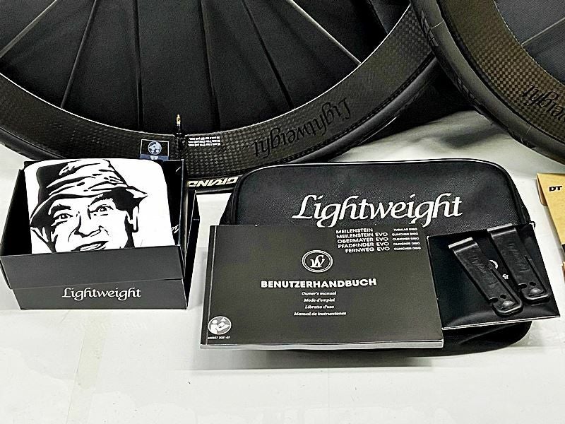 超美品 ライトウェイト LIGHTWEIGHT OBERMAYER EVO DISC SCHWARZ