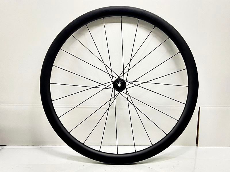 フロント　light bicycleカーボンホイール 36mm 当サイト限定 ホイール BIG SALE】LIGHT BICYCLE 36/46mmハイトリム