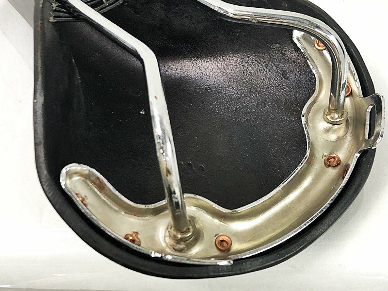 ルサドル LESADOR オスプレースペシャル OSPRY SPESIAL サドル