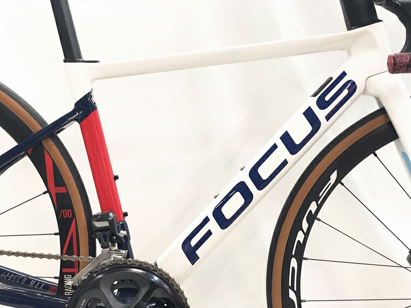 当サイト限定 完成車 BIG SALE】フォーカス FOCUS イザルコ マックス