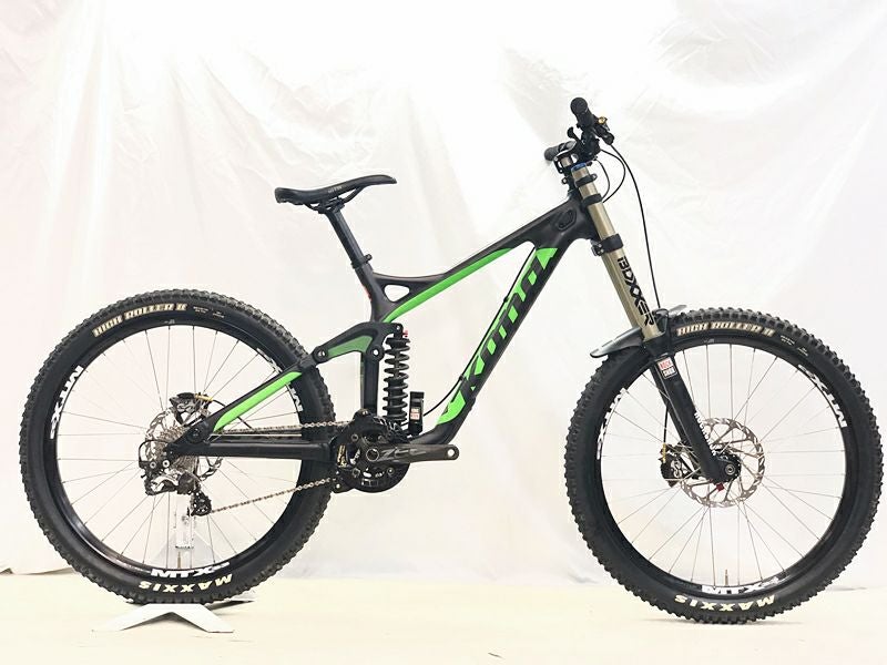 コナ　オペレーター　ダウンヒル バイク　マウンテンバイク カーボンダウンヒルバイク超特価】KONAオペレーターで常設コースへ