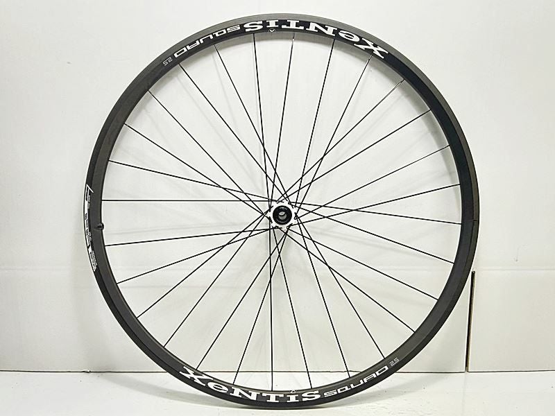 当サイト限定 ホイール BIG SALE】美品 ゼンティス XENTIS スカッド