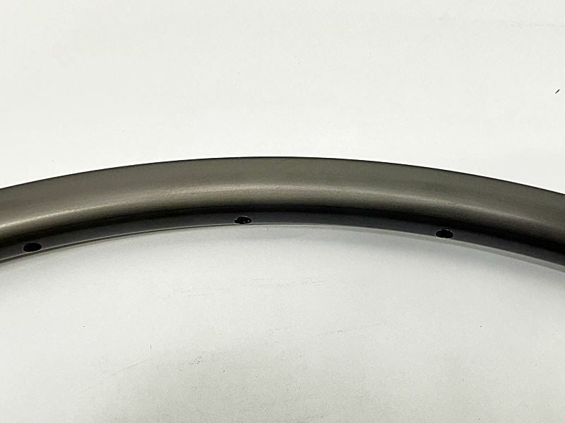 プライスダウン開始】未走行品 アラヤ ARAYA エアロ AERO4 リム1本のみ