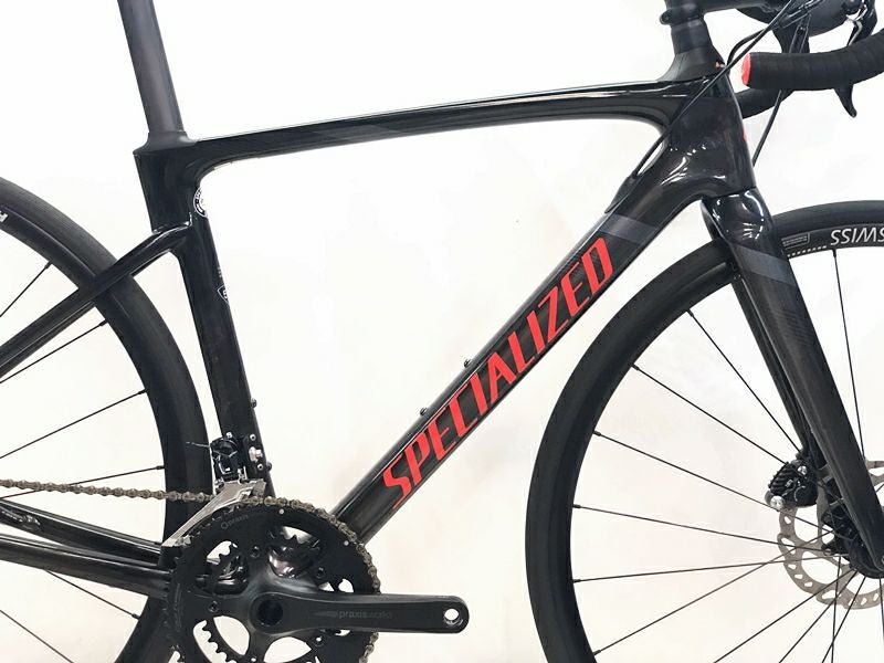 Specializedロードバイク ブラック/レッド　カーボン　105 スペシャライズド SPECIALIZED ルーベ スポーツ ROUBAIX SPORT DISC