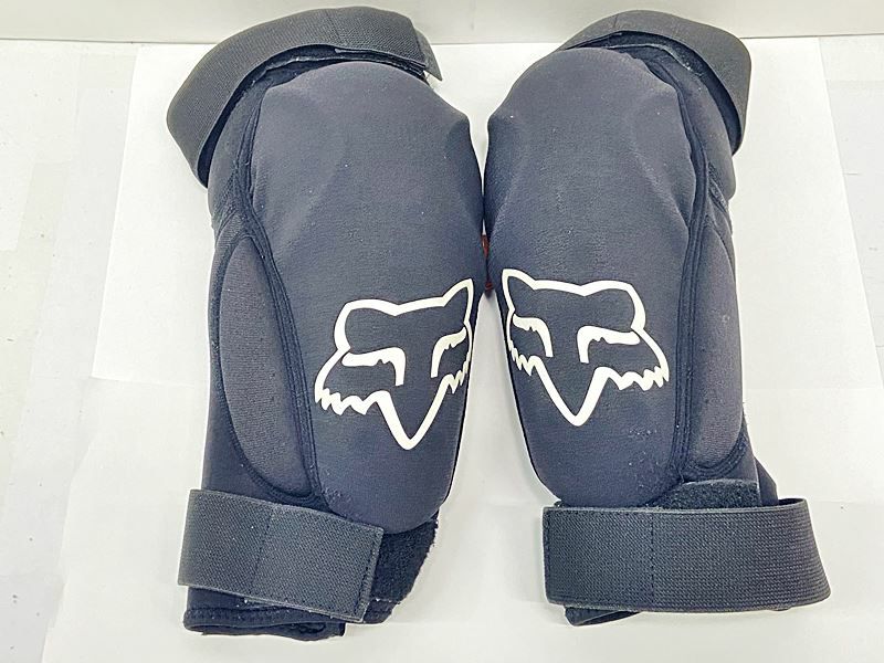 プライスダウン開始】フォックスレーシング FOX RACING MTB ニーパッド
