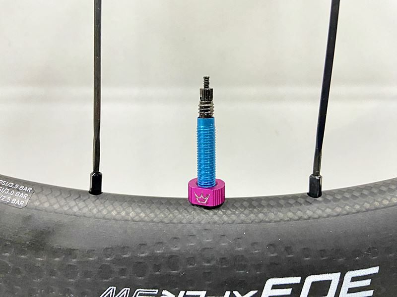 超美品 ジップ ZIPP 303 XPLR SW ホイールセット XDR 12速 DISC フック