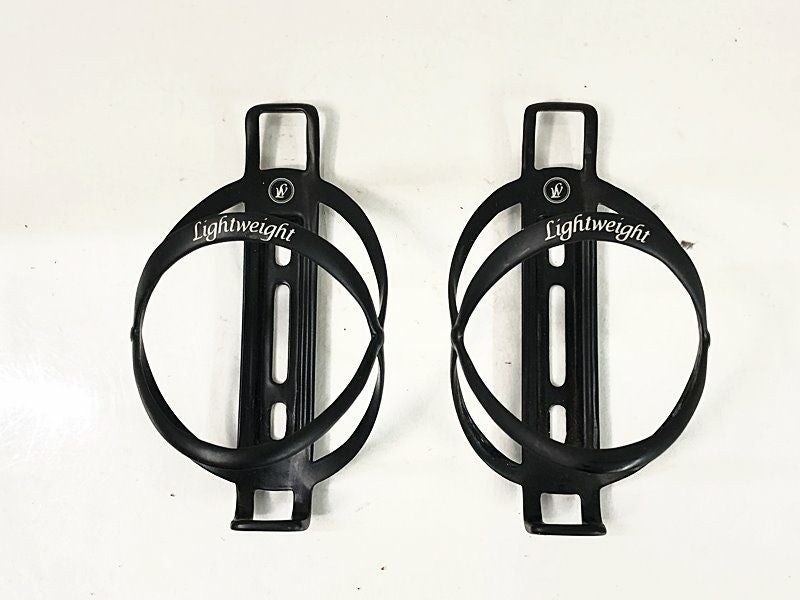 Lightweight ボトルケージ ブラック　２個　　超軽量　カーボン　美品 ライトウエイト LIGHTWEIGHT カーボンボトルケージ 2個セット CARBON