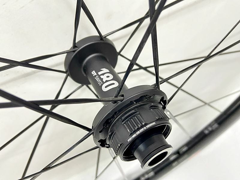 大感謝・大決算セール】訳アリ DTスイス DT SWISS ARC 1100 DICUT DB