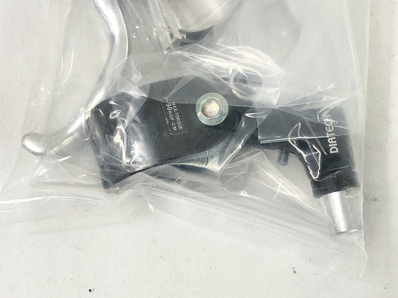 未使用品 ダイアコンペ DIA-COMPE ブレーキレバー 左右セット TECH-99