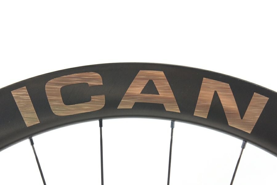◇◇アイカン ICAN エアロ AERO52 DB カーボン チューブレスレディ