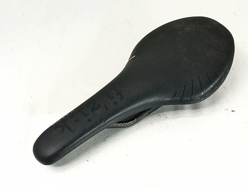 フィジーク FIZIK ツンドラ 00 TUNDRA 00 サドル カーボン