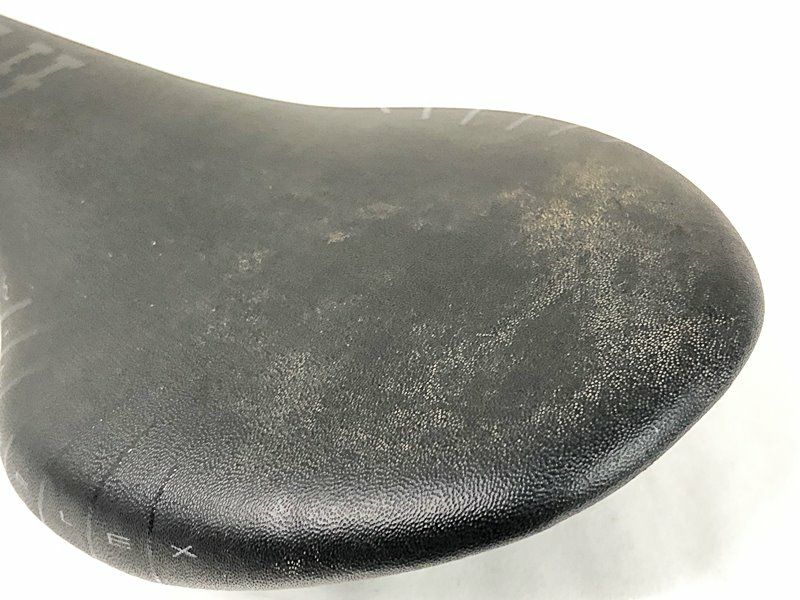 フィジーク FIZIK ツンドラ 00 TUNDRA 00 サドル カーボン