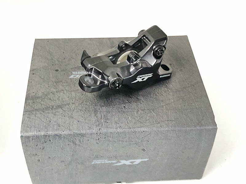 未使用品 シマノ SHIMANO ディオーレXT ディスクブレーキキャリパー