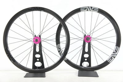 ◇◇エンヴィ ENVE SES3.4 リム CHRIS KING R45 ハブ カーボン 