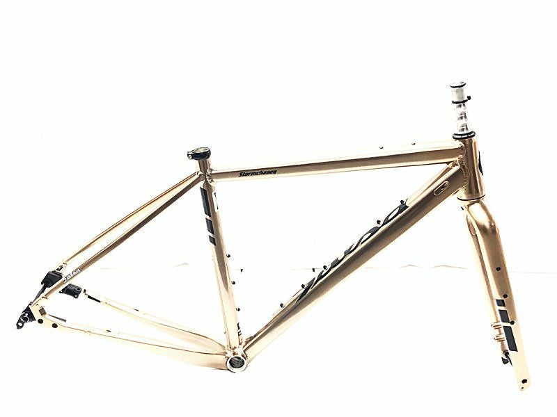 BASSO シクロクロス　軽量アルミフレーム　カーボンフォーク　2×10speed　TIAGRA　 BASSO】アルミフレームのグラベルFANGOがお買い得価格で入荷