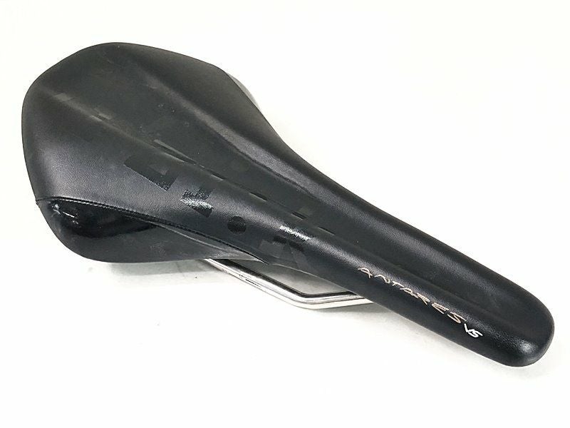 フィジーク FIZIK アンタレス ヴァーサス キウム ANTARES VS Kium サドル