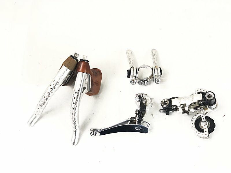 未使用品 ゼウス ZEUS 2000 2000 2000 バンド付け26.8mm 2000 機械式 未使用品 ゼウス ZEUS 2000 2000 2000 バンド付け26.8mm 2000 機械式