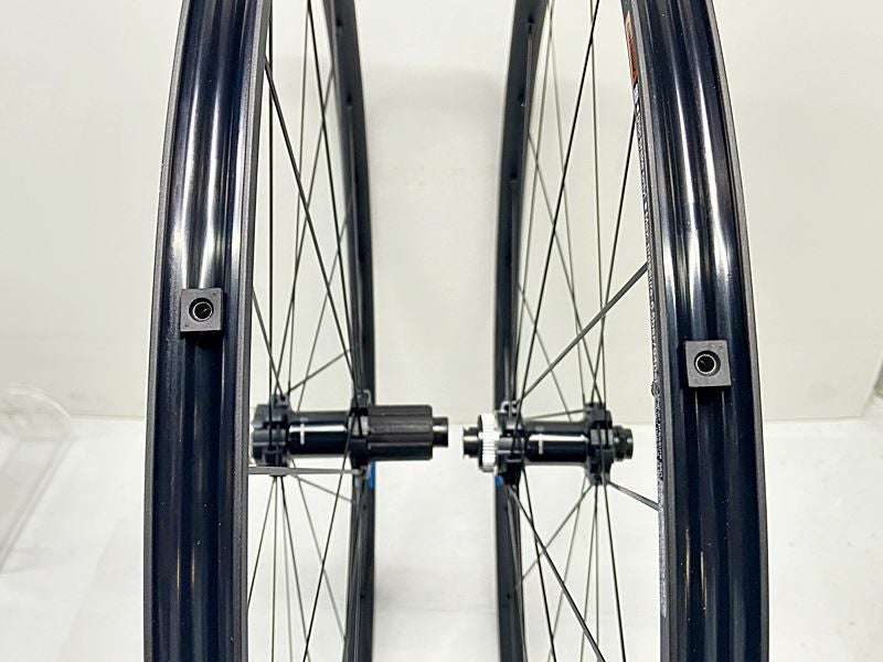 HELMZ オリジナルホイールセット シマノフリー 10s シマノ SHIMANO WH-RS20 ホイールセット アルミ 700C 8-10速 リム