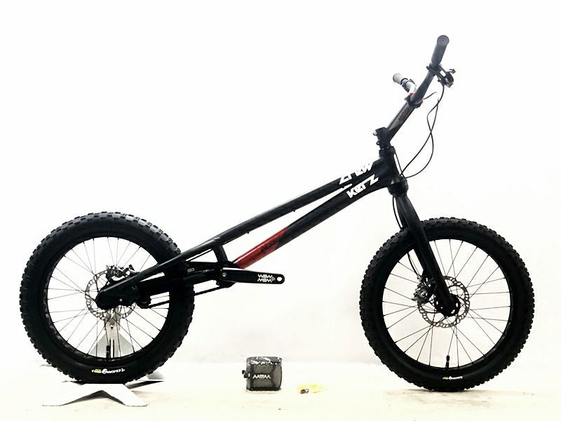 未走行品 クルーカーズ CREWKERZ デザイア DESIRE 20 トライアル専用