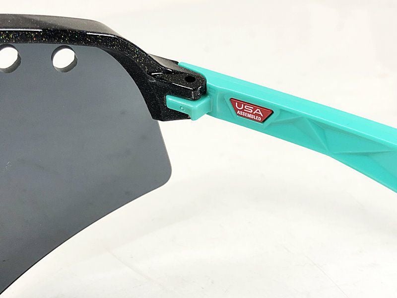 未使用品 オークリー OAKLEY スートロ ライト スウィープ サングラス