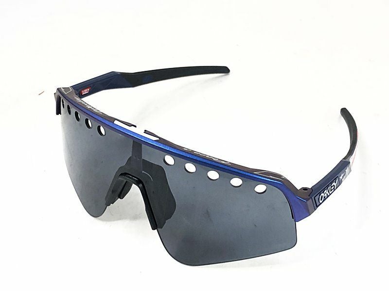 オークリー スートロライトスイープ(未使用品) 未使用品 オークリー OAKLEY スートロ ライト スウィープ サングラス