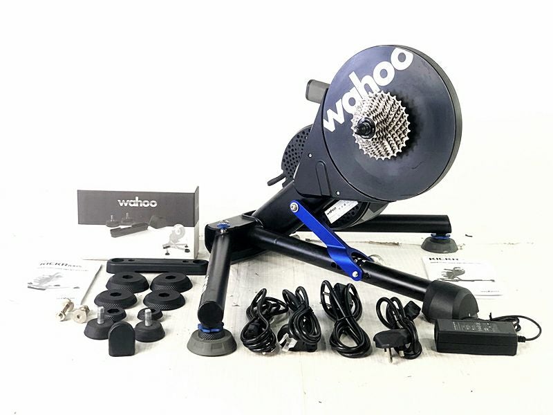 【美品】Wahoo KICKR スマートトレーナー　v4 ワフー Wahoo キッカーV4 KICKR V4 AXIS FEET付 シマノフリー