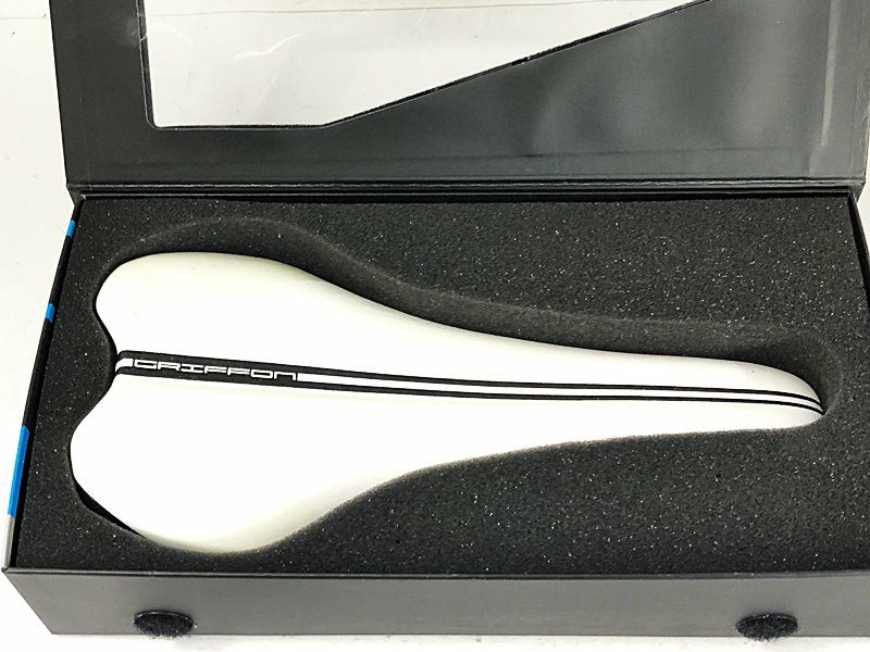 未使用品 シマノプロ SHIMANO PRO グリフォン GRIFFON サドル カーボン 〇