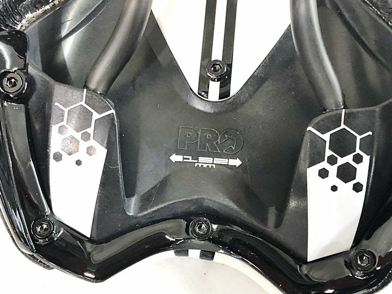 未使用品 シマノプロ SHIMANO PRO グリフォン GRIFFON サドル カーボン 〇