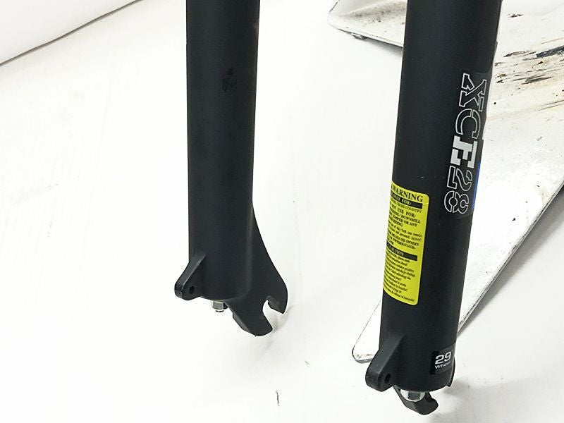 未使用品 エスアールサンツアー SR SUNTOUR サスペンションフォーク