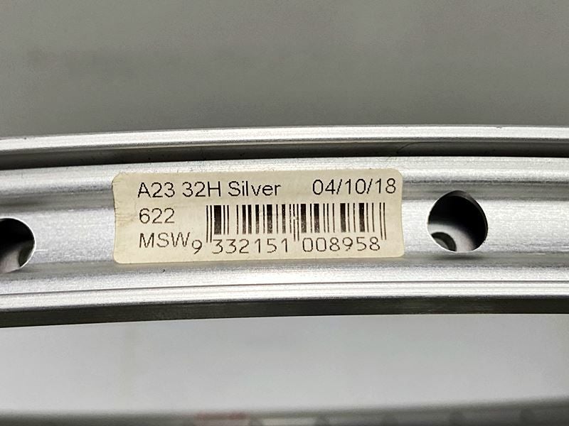 超美品 ベロシティ VELOCITY A23 リム2本セット リムブレーキ