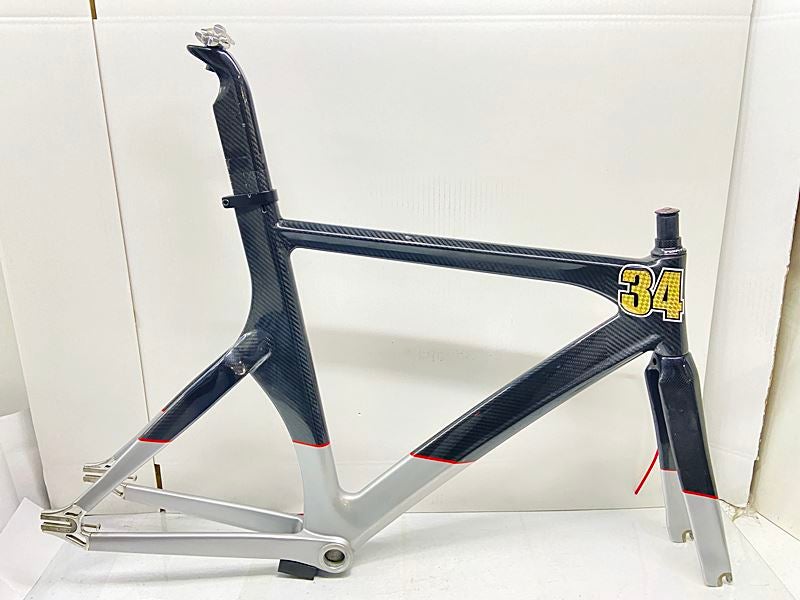FUJI D-6 1.1 2013 フレームセットTT トライアスロンカーボン SOLD 2013 Fuji d-6 1.1 Triathlon / TT bike Size 54cm good for 5'9