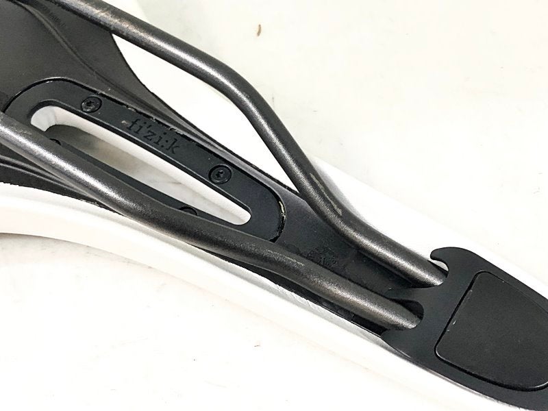 フィジーク FIZIK アリオネ R3 オープン キウム ARIONE R3 OPEN KiUM