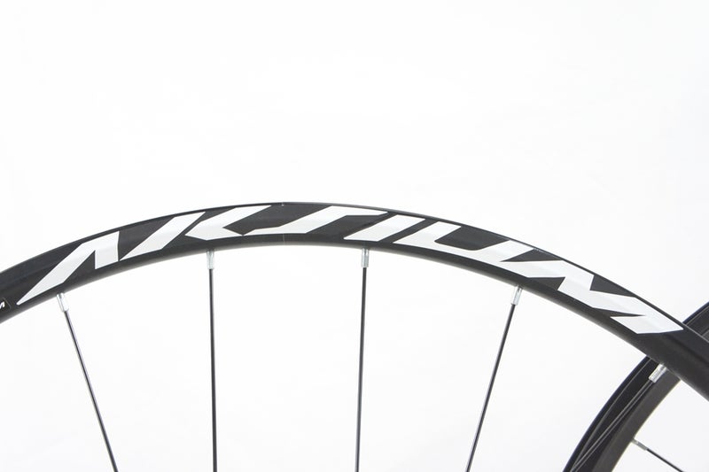 ◇◇未使用 マヴィック MAVIC アクシウム AKSIUM DISC アルミ チューブ 