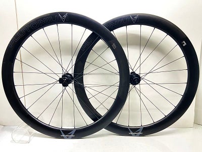 ボントレガー BONTRAGER アイオロス AEOLUS COMP5 TLR DISC ホイール 