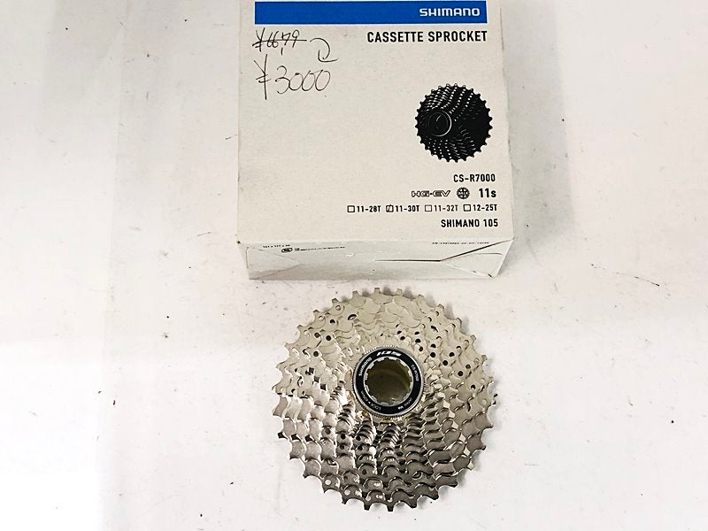 未使用品 シマノ SHIMANO 105 CS-R7000 11-30T スプロケット 〇