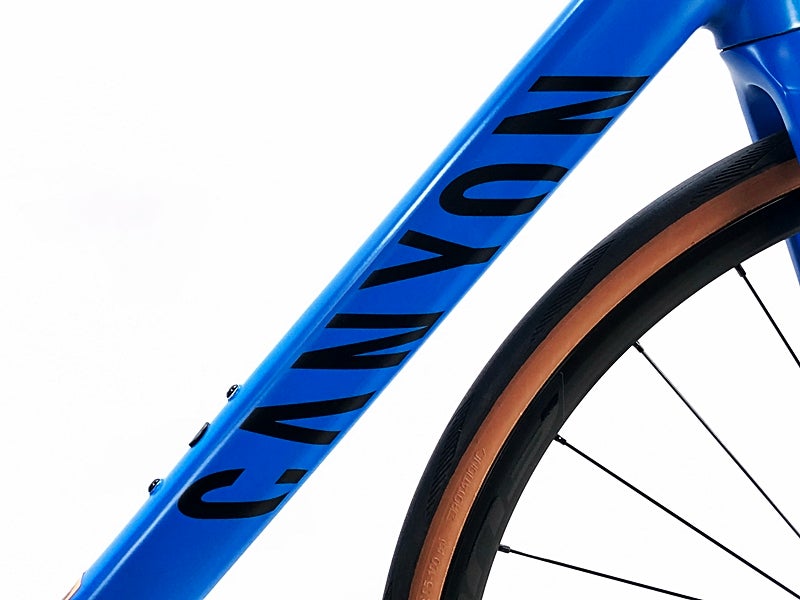 Canyon 105完成車 ロードバイク 2018年 室内保管 アルミ 9kg キャニオン CANYON アルティメット Ultimate CF SL Disc 7.0 2018年