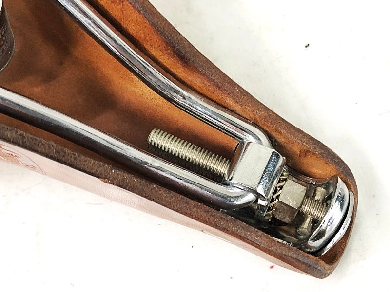 プライスダウン開始】イデアル IDEALE レザーサドル 90 LEATHER SADDLE