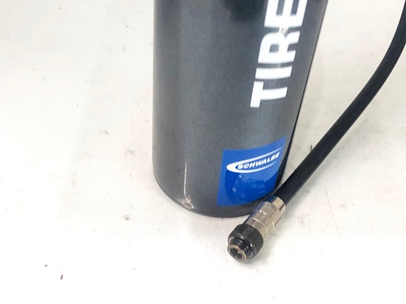 SCHWALBE (シュワルベ) タイヤブースター【新品同様・付属品多数】 楽天市場】最短翌日お届け（九州、沖縄、北海道を除く）Schwalbe