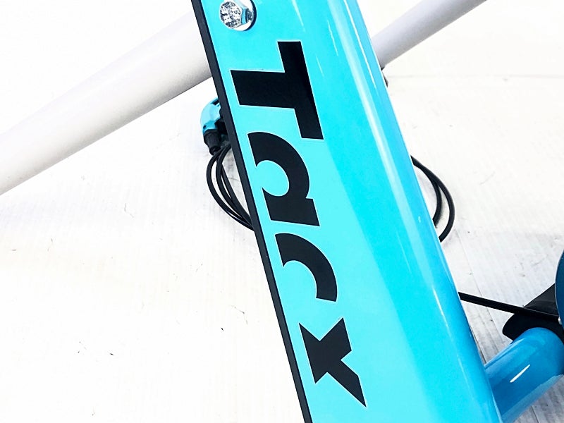 タックス TACX ブルーモーション BLUE MOTION 10段階負荷調整 タイヤ タックス TACX ブルーモーション BLUE MOTION 10段階負荷調整 タイヤ