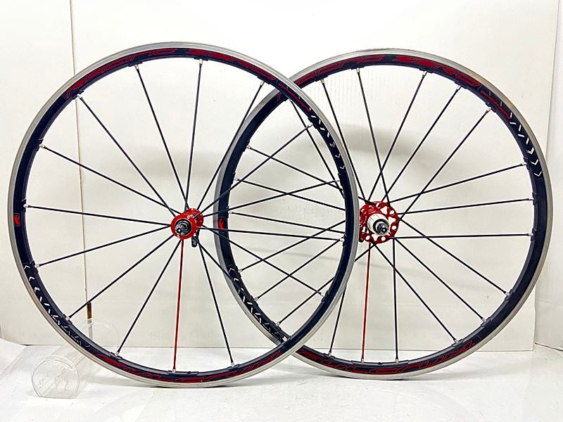 自転車トレーナー　サイクルオプス サイレンサーダイレクト サイクルオプス サイレンサーダイレクト マグ 静寂性に優れる