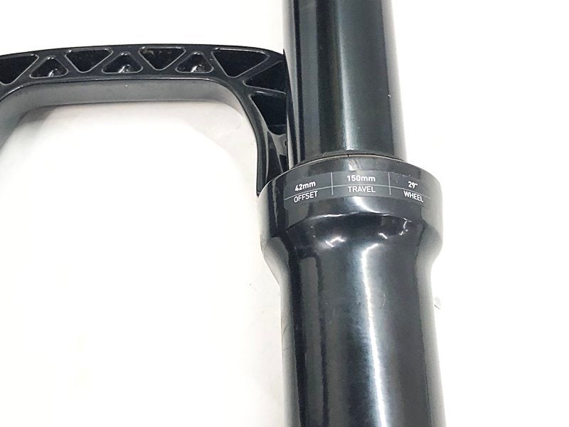 ロックショックス ROCKSHOX サスペンションフォーク リベレーション