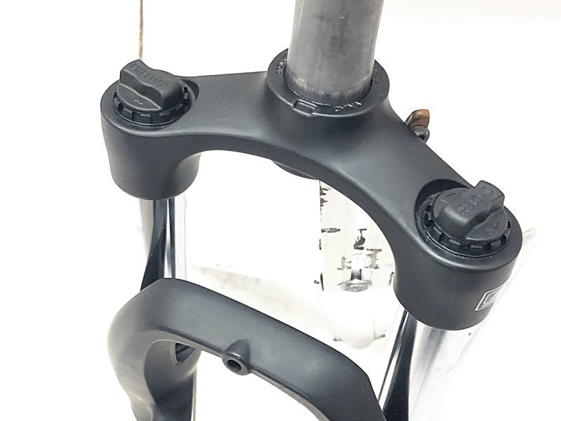 エスアールサンツアー SR SUNTOUR サスペンションフォーク XCE28 26
