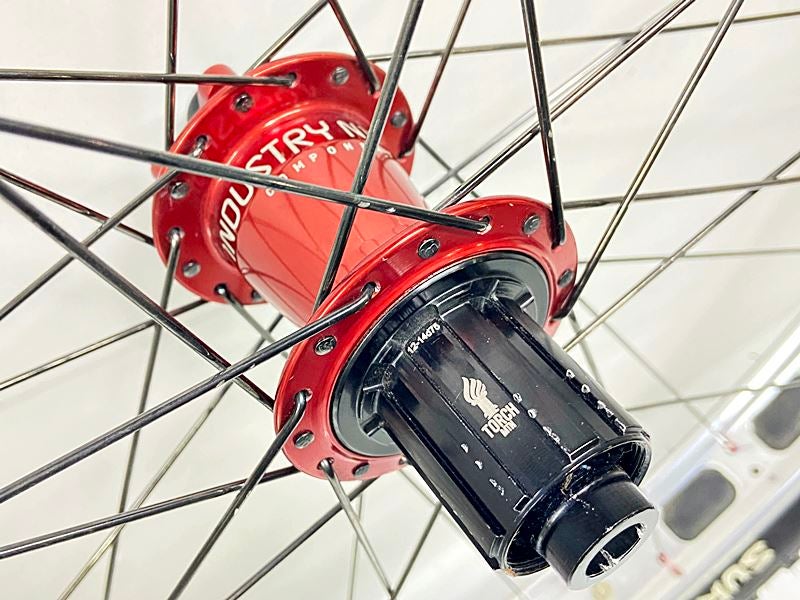 サーリー SURLY/INDUSTRY NINE RABBIT HOLE/TORCH リアホイールのみ