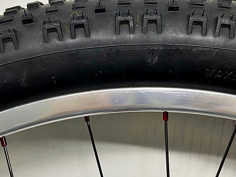 サーリー SURLY/INDUSTRY NINE RABBIT HOLE/FAT HUB フロントホイール