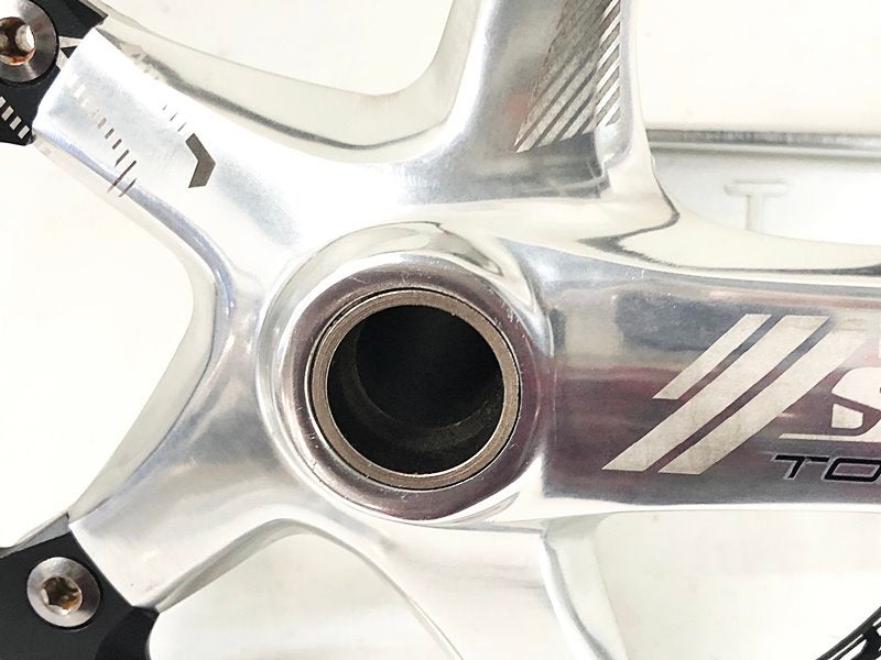 SKEACE スクエアテーパー ピストクランク 165mm 48T シルバー SKEACE スクエアテーパー ピスト用クランク 165mm 48T シルバー 【公式