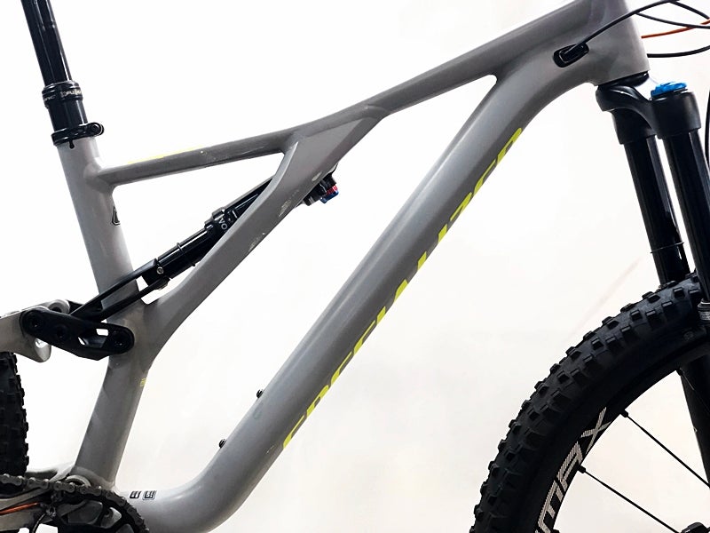 ○スペシャライズド SPECIALIZED STUMPJUMPER COMP ALLOY 2019年