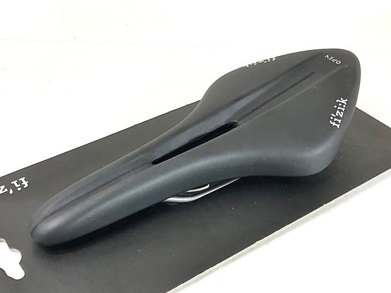 未使用品 フィジーク FIZIK アリオネ R5 ARIONE R5 サドル